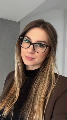 Amelia Pilat - Business Development Specialist